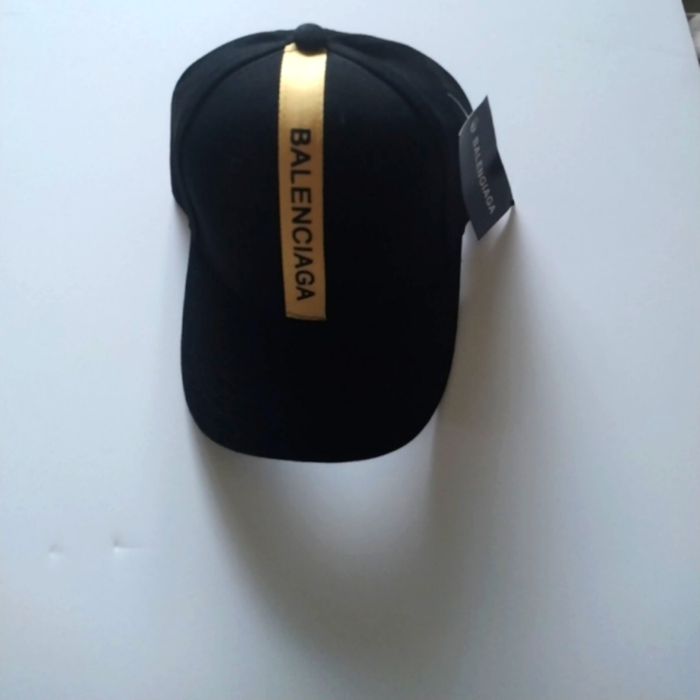 Balenciaga hat black adjustable